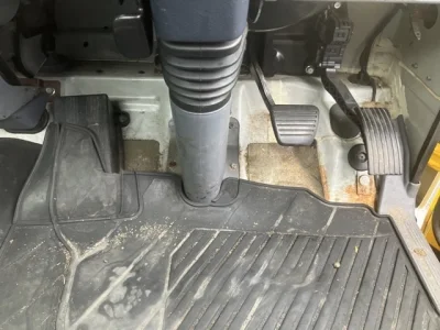 MITSUBISHI CANTER