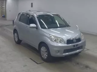 TOYOTA RUSH