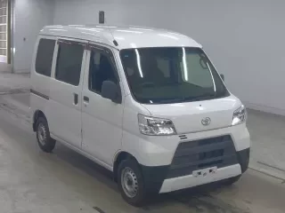 TOYOTA PIXIS VAN