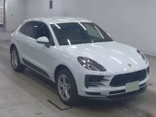 PORSCHE MACAN 1