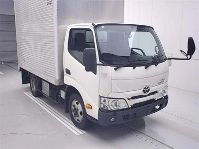 TOYOTA DYNA