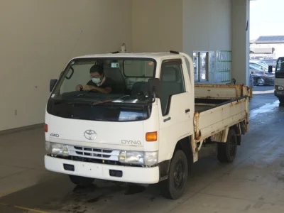 TOYOTA DYNA