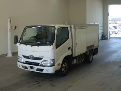 TOYOTA DYNA