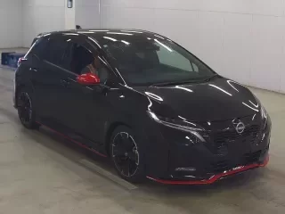 NISSAN AURA