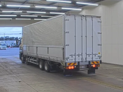 MITSUBISHI FUSO SUPER GREAT