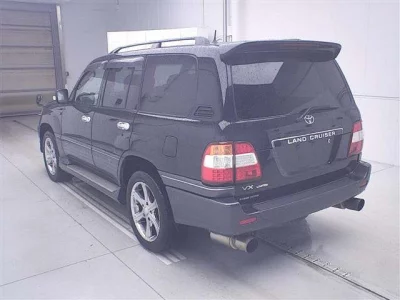 TOYOTA LAND CRUISER