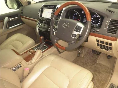 TOYOTA LAND CRUISER