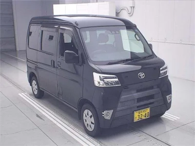 TOYOTA PIXIS VAN