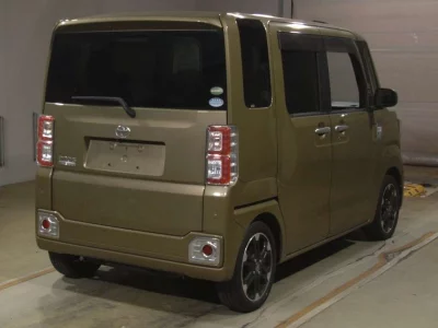 TOYOTA PIXIS MEGA