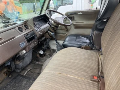 TOYOTA DYNA