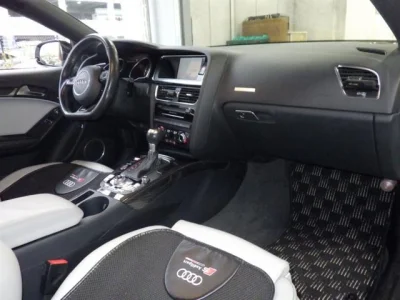 AUDI RS5