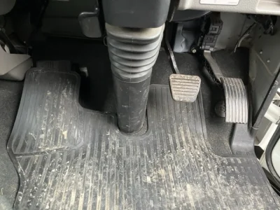 MITSUBISHI CANTER