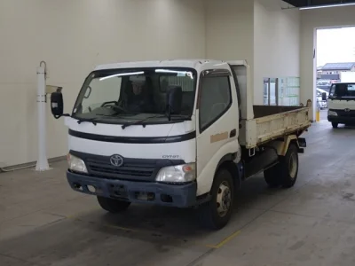 TOYOTA DYNA