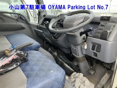 MITSUBISHI CANTER