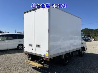 TOYOTA DYNA