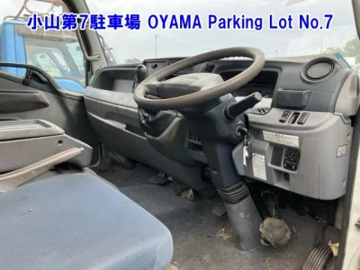 MITSUBISHI CANTER