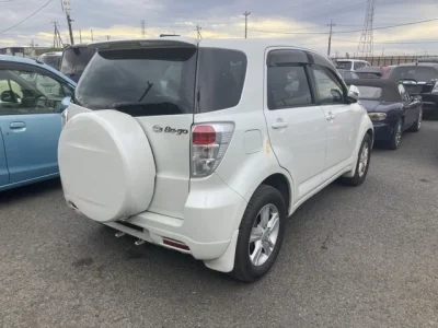 DAIHATSU BEGO
