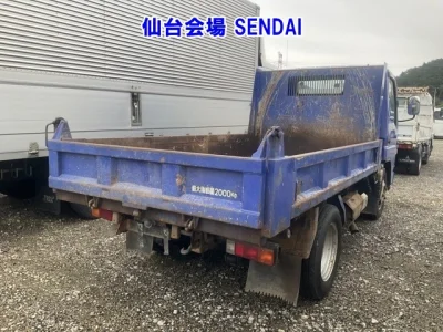 MITSUBISHI CANTER