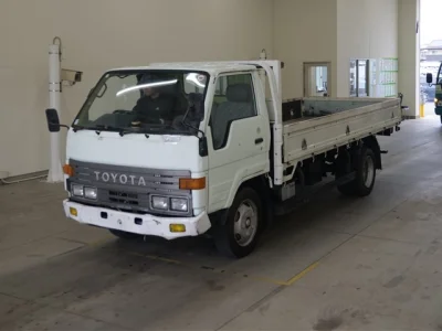 TOYOTA DYNA