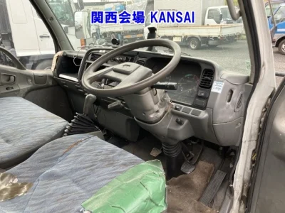 MITSUBISHI CANTER