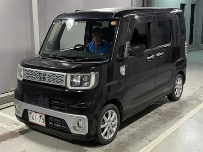 TOYOTA PIXIS MEGA