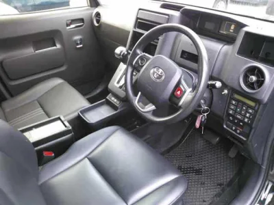 TOYOTA JPN TAXI 3