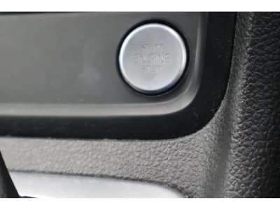 VOLKSWAGEN SHARAN 4