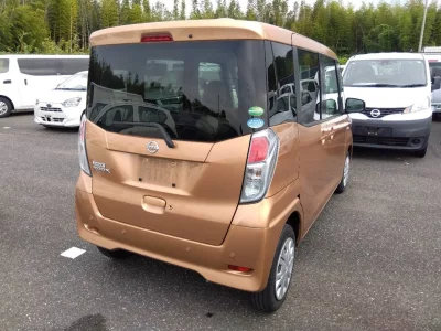 NISSAN DAYZ ROOX