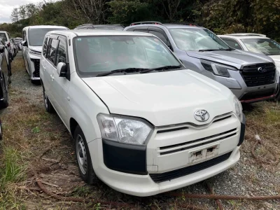 TOYOTA SUCCEED