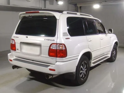 TOYOTA LAND CRUISER
