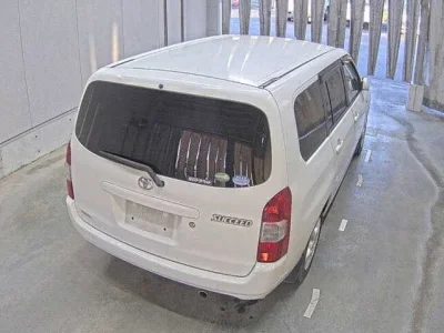 TOYOTA SUCCEED