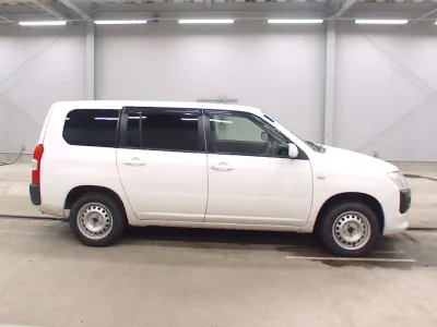 TOYOTA SUCCEED