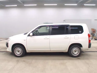 TOYOTA SUCCEED