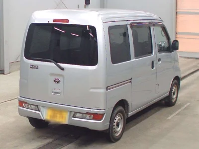 TOYOTA PIXIS VAN