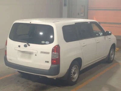 TOYOTA SUCCEED