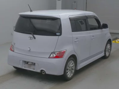 TOYOTA BB