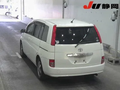 TOYOTA ISIS