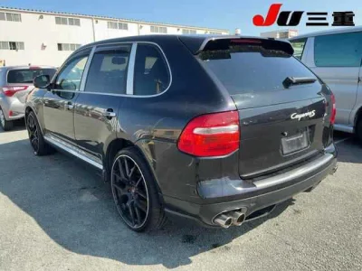 PORSCHE CAYENNE