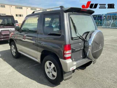 MITSUBISHI PAJERO MINI