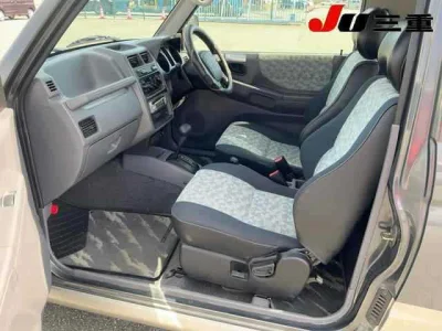 MITSUBISHI PAJERO MINI