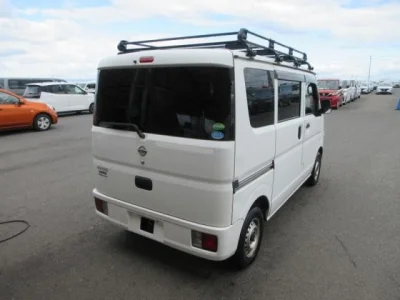 NISSAN CLIPPER VAN
