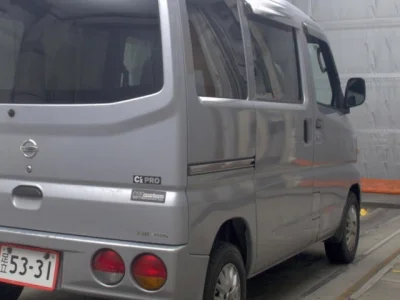 NISSAN CLIPPER VAN