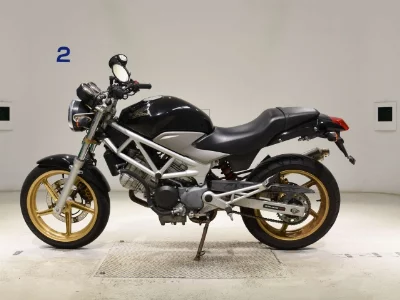 Honda VTR250