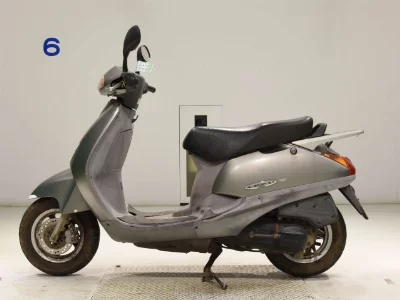 Honda LEAD 100