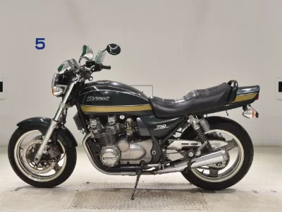 Kawasaki ZEPHYR750