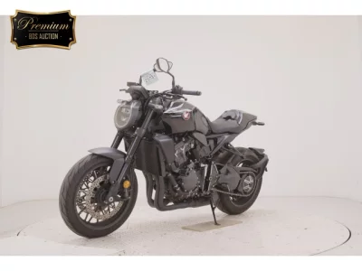 Honda CB1000R-2