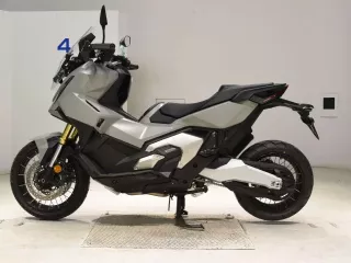 Honda X-ADV750-2