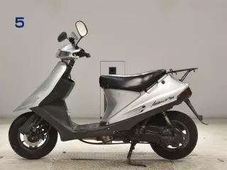 Suzuki ADDRESS V100