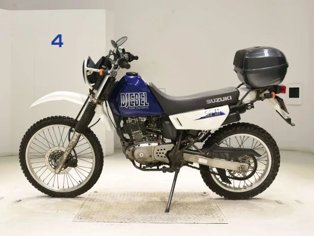 Suzuki DJEBEL200  с аукциона в Японии