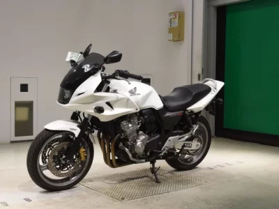 Honda CB400SFV-4 BOLDORABS с аукционов Японии